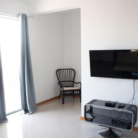 Beautiful And Brand New 2 Bedrooms Apartment/ Magnifico E Novo Apartamento T2 Praia Ngoại thất bức ảnh