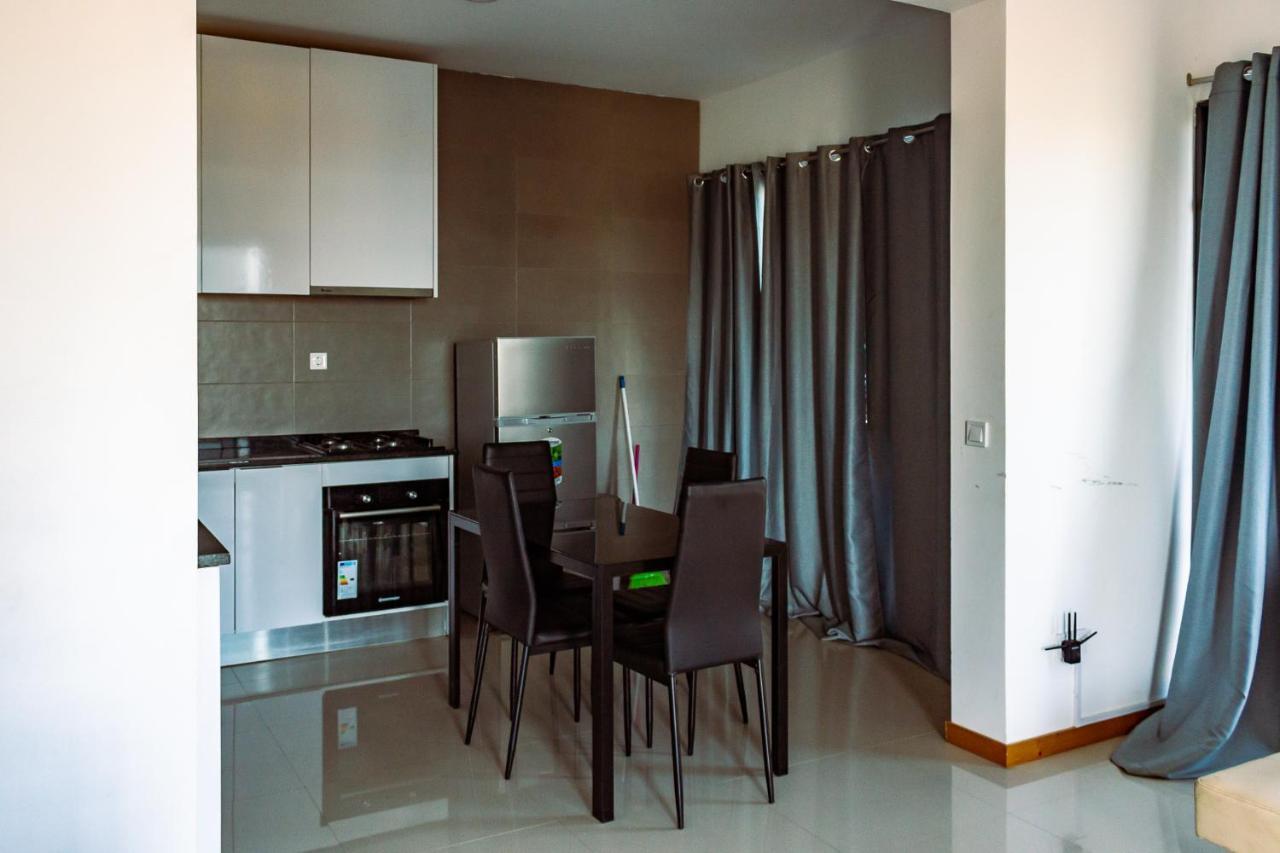 Beautiful And Brand New 2 Bedrooms Apartment/ Magnifico E Novo Apartamento T2 Praia Ngoại thất bức ảnh